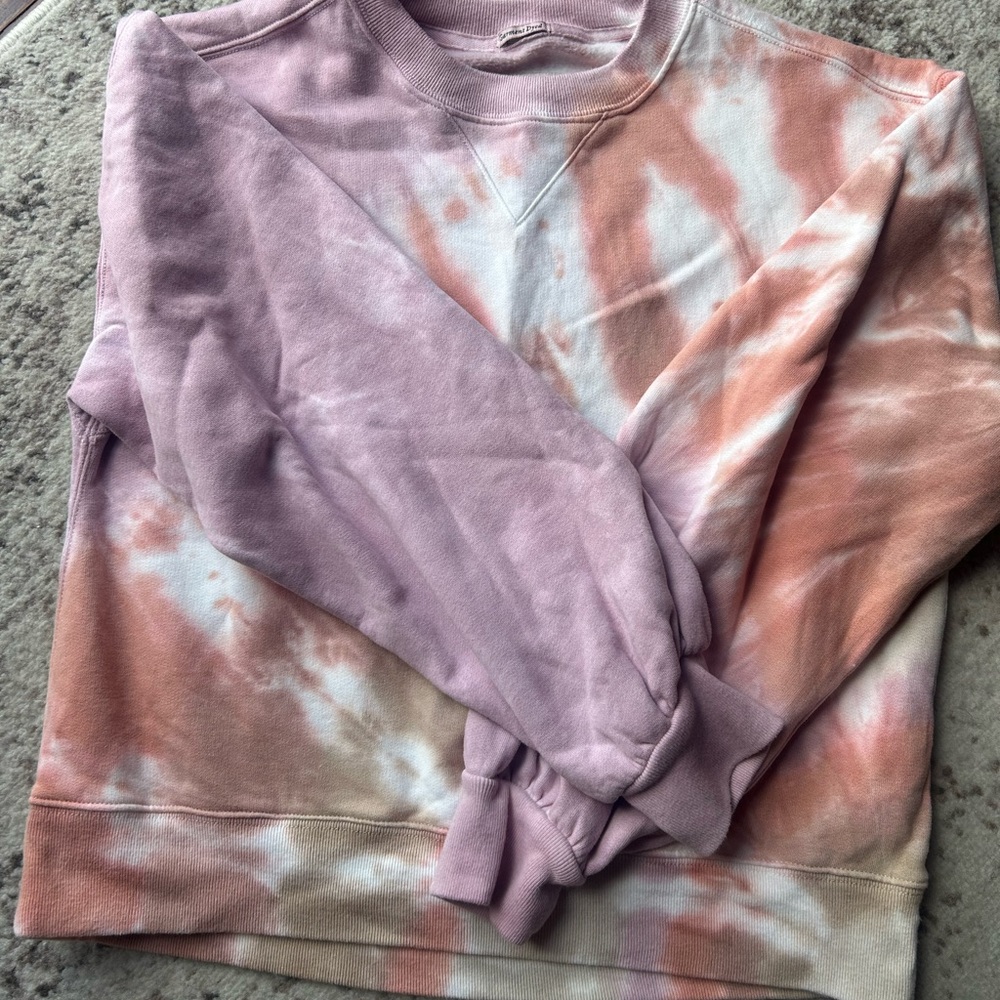 Abercrombie & Fitch Pink and Orange Crew Neck Sweater